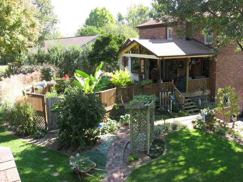 hidden tropical garden